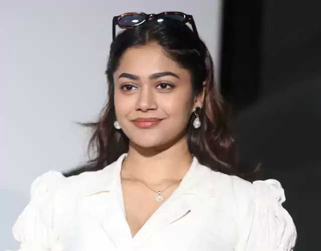 Payal Radhakrishnan Photos